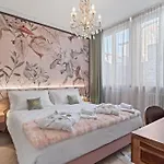 Fourrings Luxury - Boutique A Apartment *
