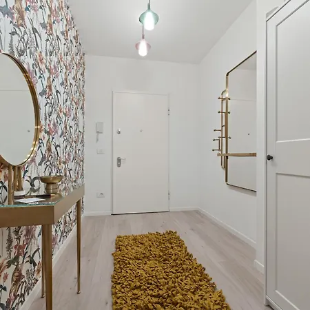 Fourrings Luxury - Boutique A 트렌토