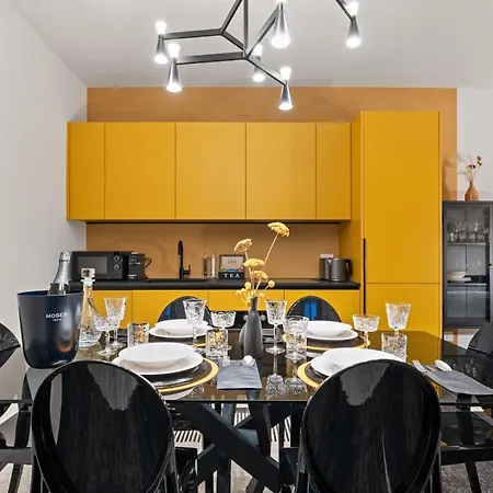 Fourrings Luxury - Boutique A 트렌토