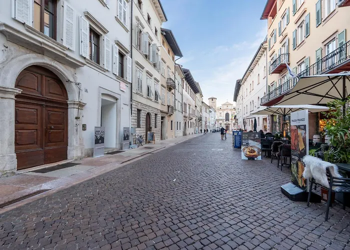 Fourrings Luxury - Boutique A * 트렌토